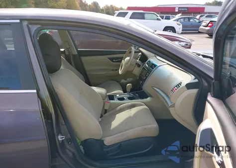 2015 Nissan Altima 2.5 Sv from USA, damaged, VIN 1N4AL3AP7FC479684